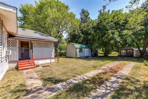 A home in Terrell