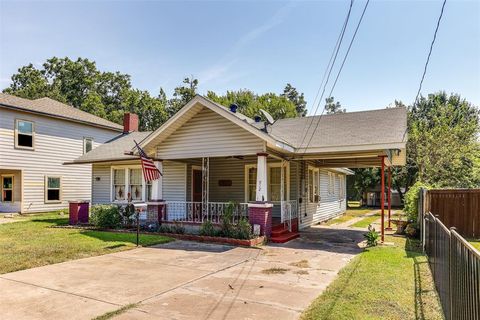 A home in Terrell