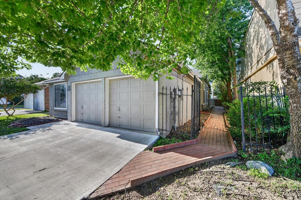 1231 Settlers Way