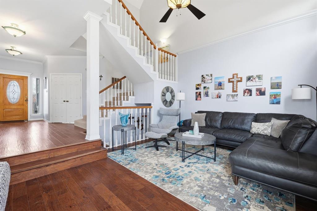 1606 Treehouse Lane N