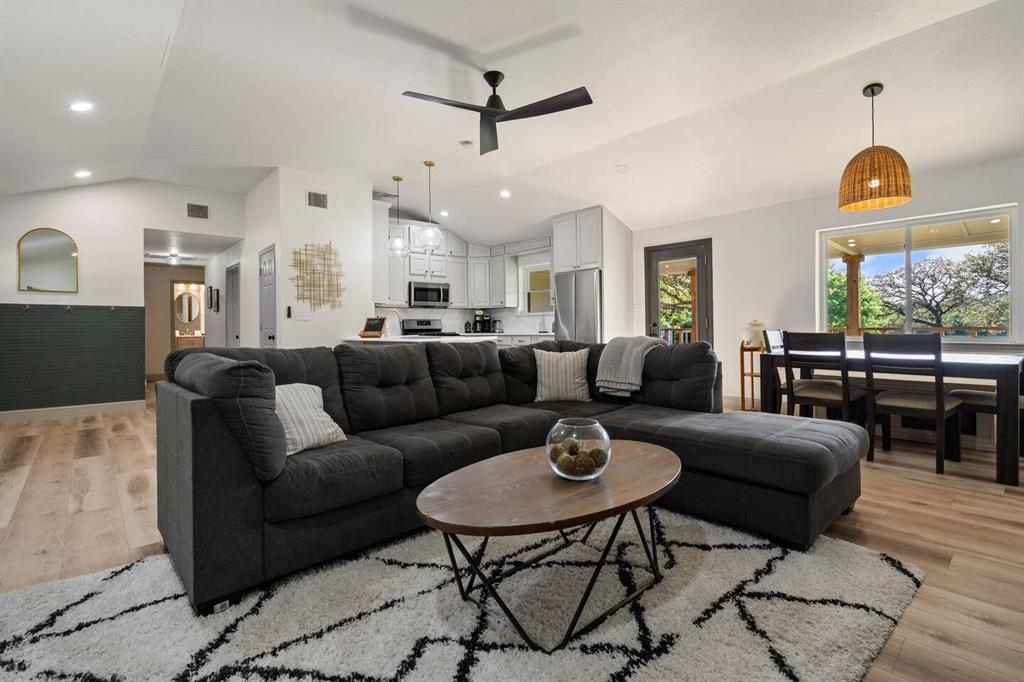 Th Living - Residential