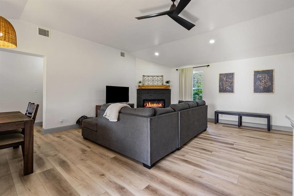 Th Living - Residential