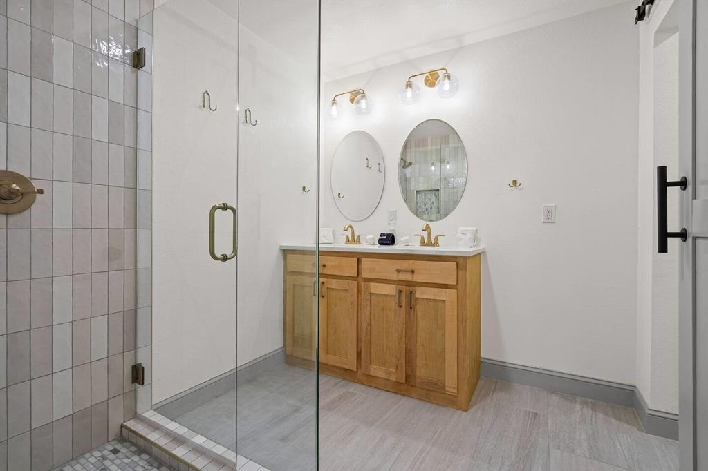 Th Living - Residential