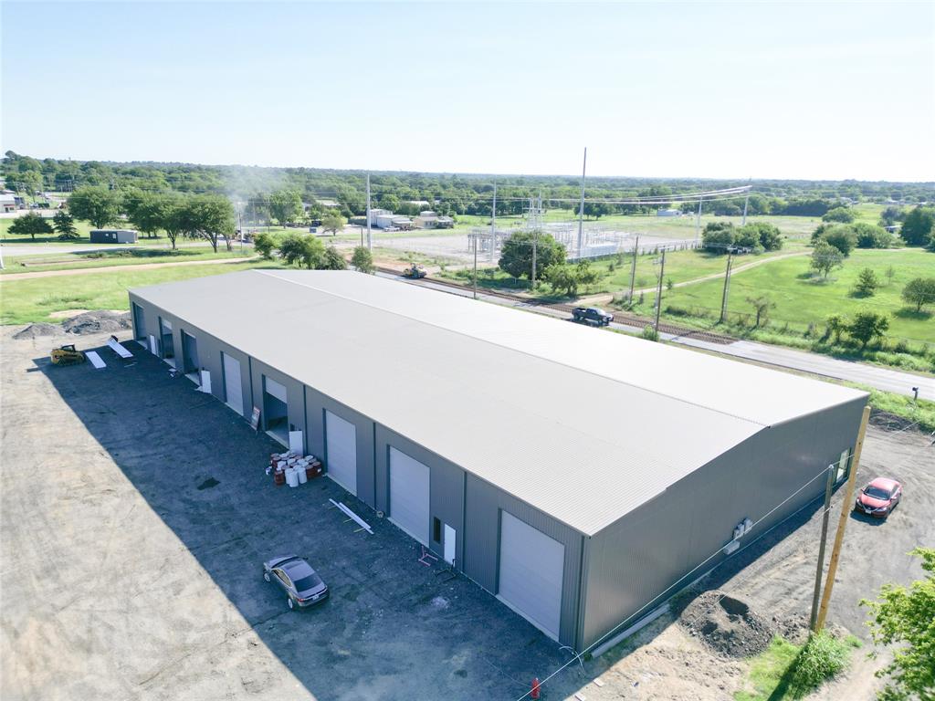 na - Commercial Lease