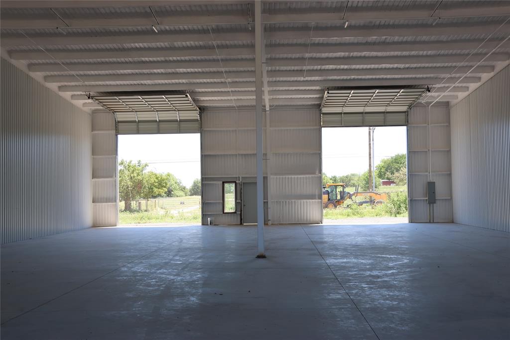 na - Commercial Lease