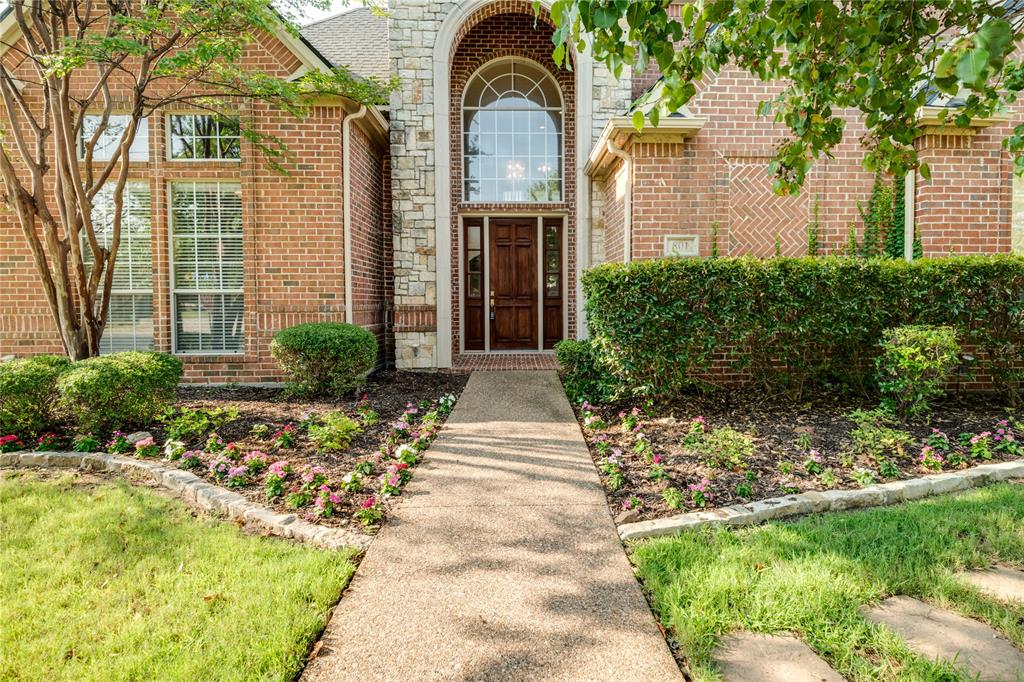 801 Camelot Court