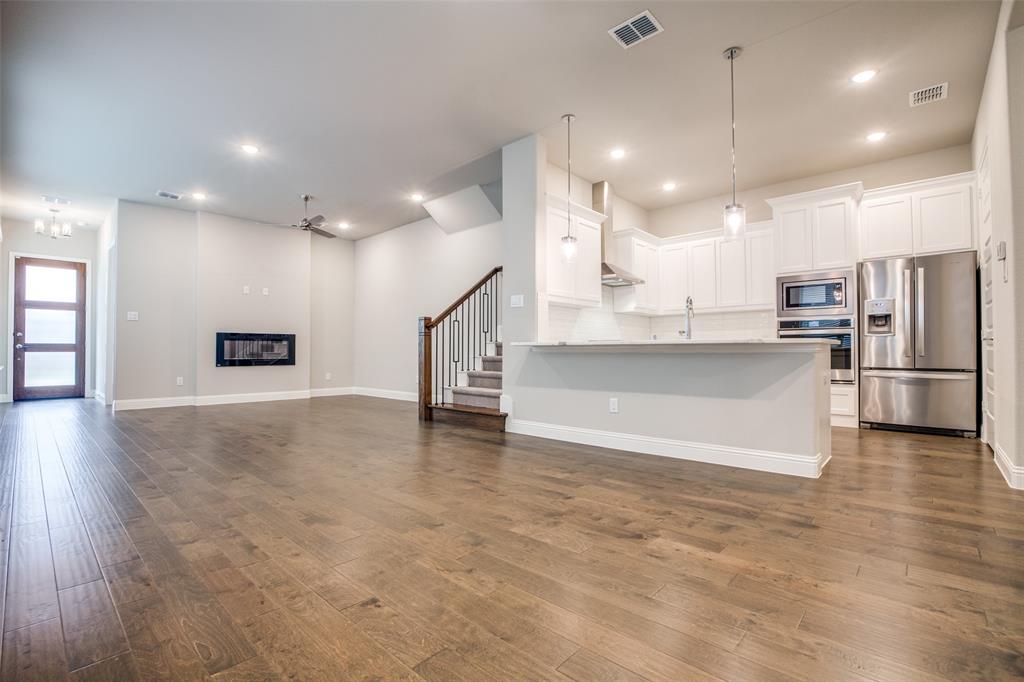 4184 Curtiss Drive