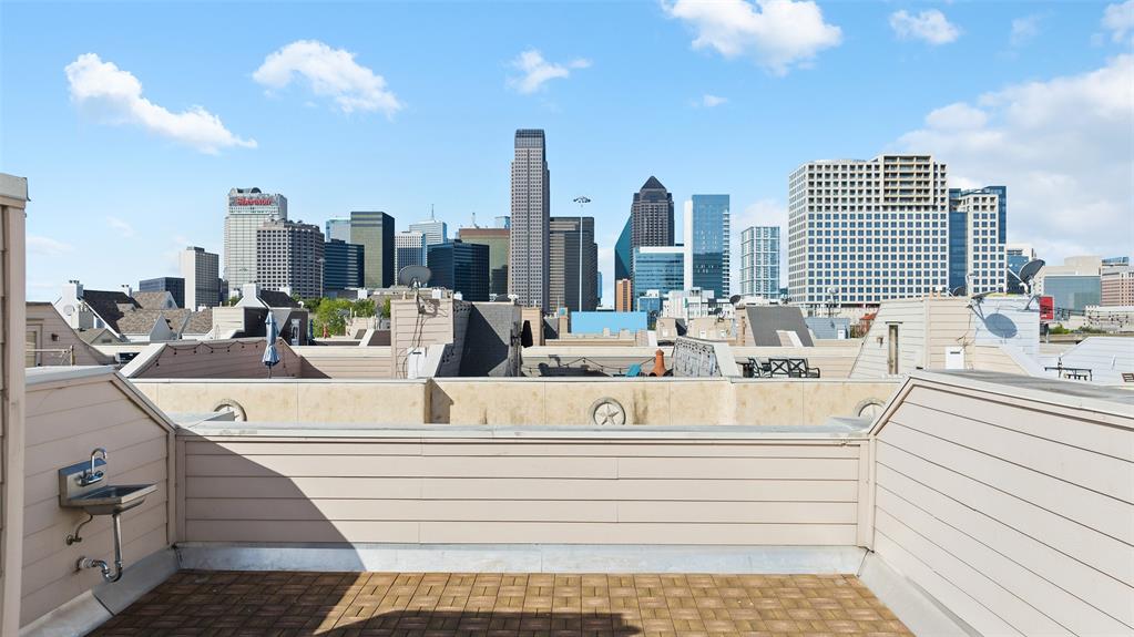 Veranda 2 - Residential Lease