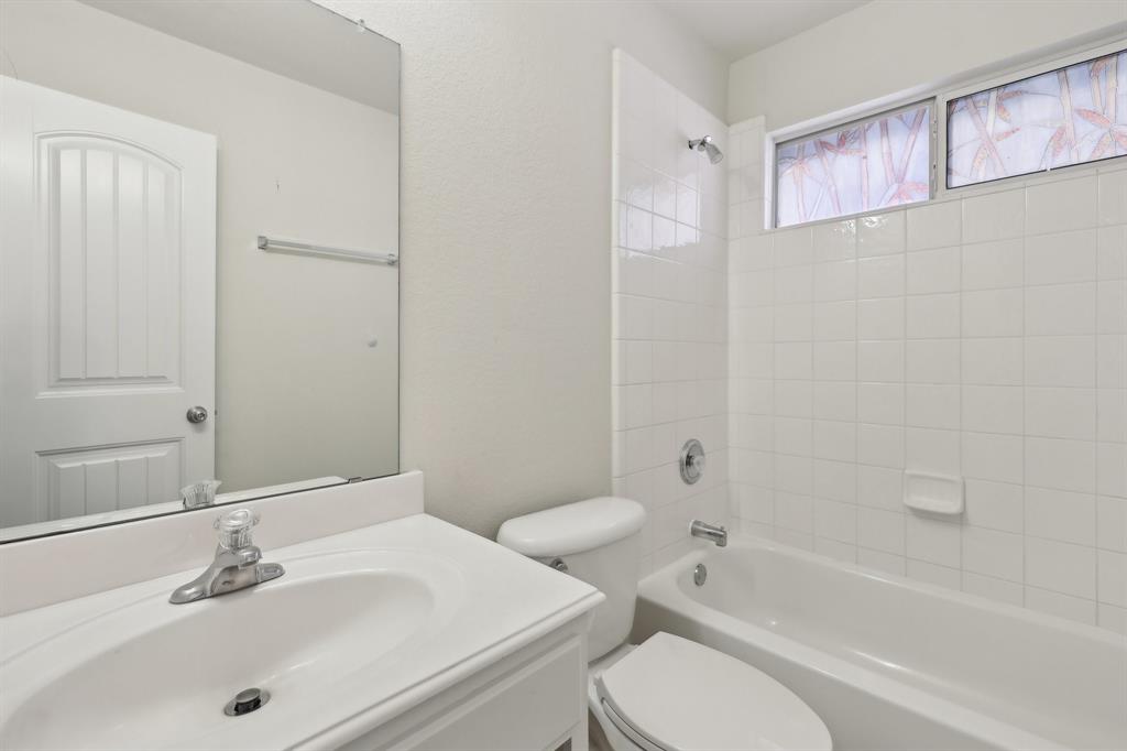 McKinney, Texas 75070, United States, 3 Bedrooms Bedrooms, ,2 BathroomsBathrooms,Residential,Pending,139797