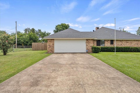 Tiny photo for 5401 Nevada Drive, Greenville, TX 75402 (MLS # 21337719)