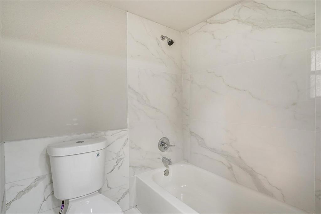 Northwest Park 04 - Residential Lease