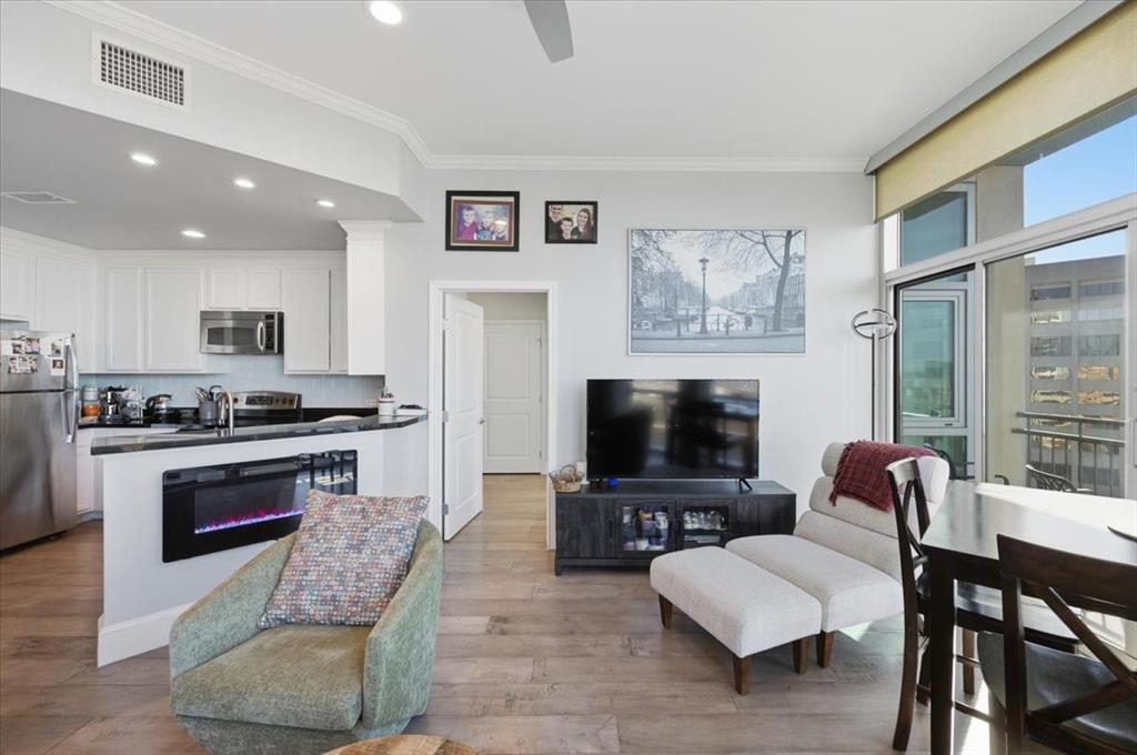 Tower Residential II Condo - Residential