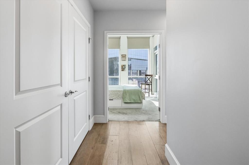 Tower Residential II Condo - Residential