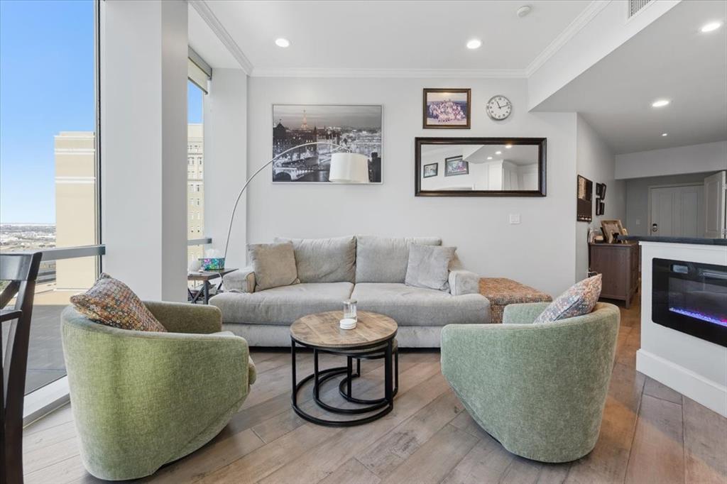 Tower Residential II Condo - Residential