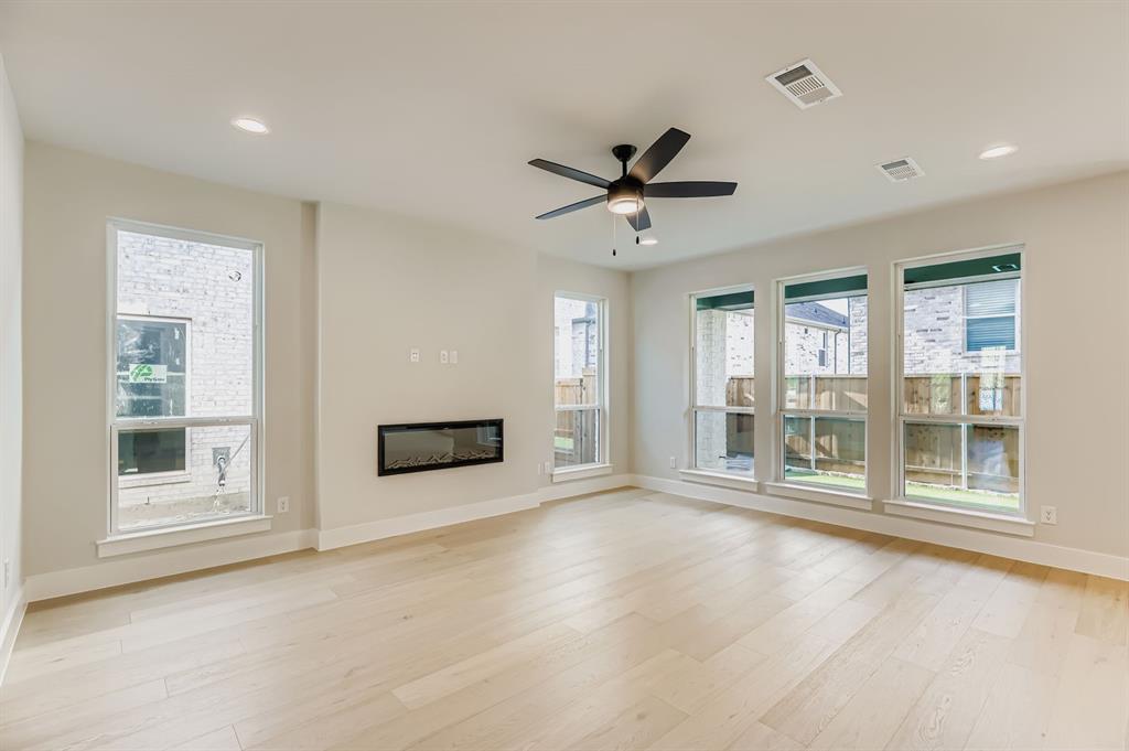 Castle Hills Northpointe Townhomes - Residential