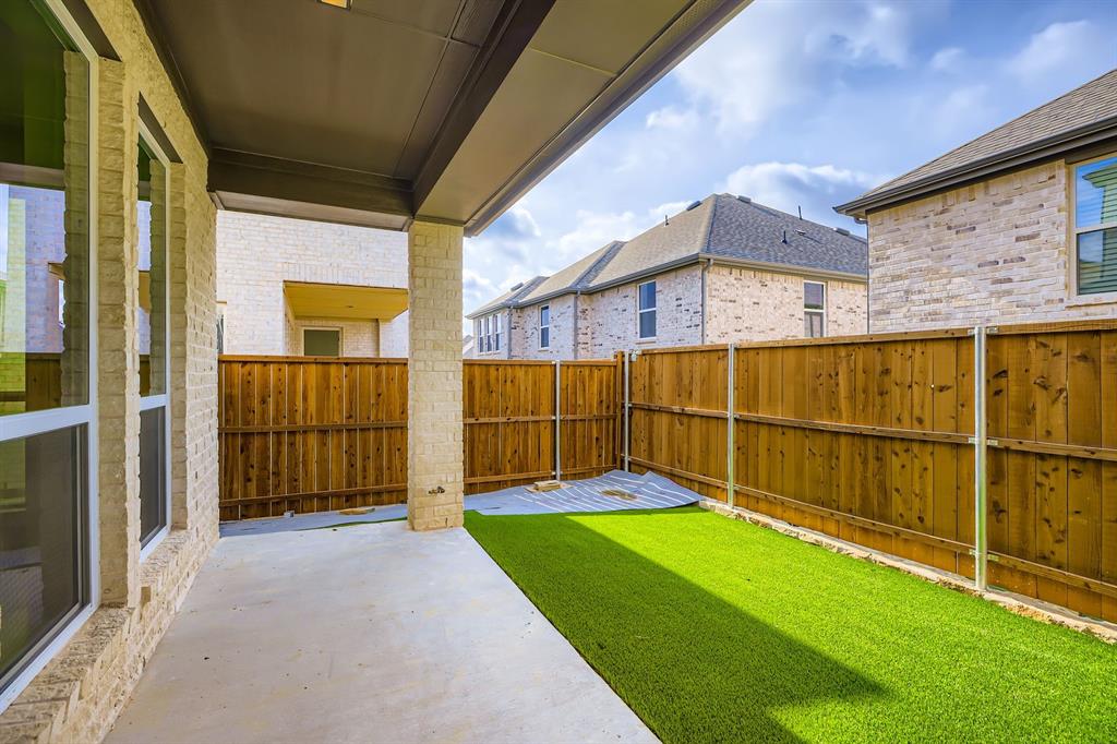 Castle Hills Northpointe Townhomes - Residential