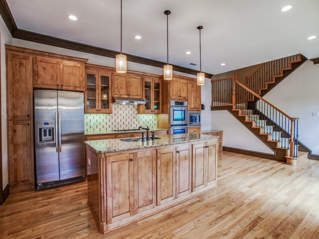 La Foy Place 02 Instl - Residential