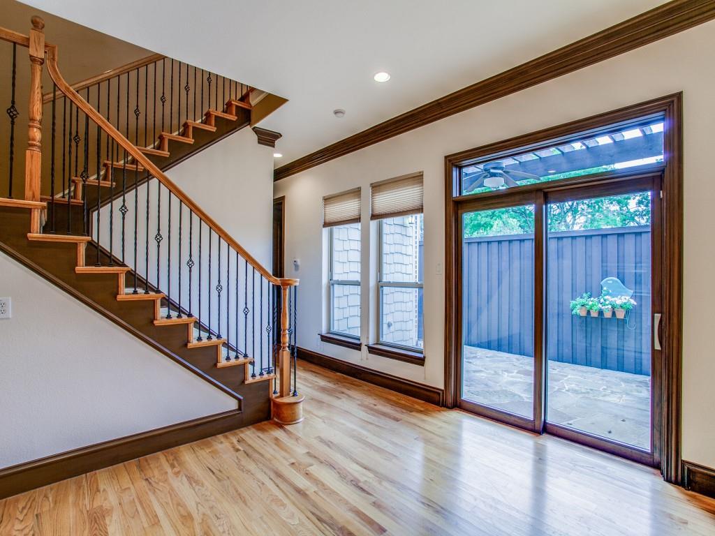 La Foy Place 02 Instl - Residential