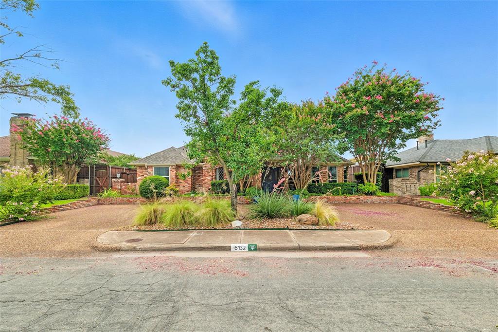 6132 Yellow Rock Trail
