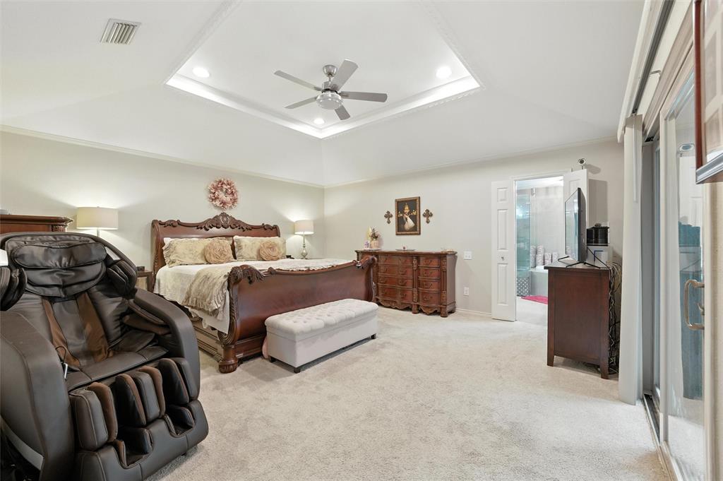 Dallas, Texas 75248, United States, 3 Bedrooms Bedrooms, ,3 BathroomsBathrooms,Residential,Pending,192897