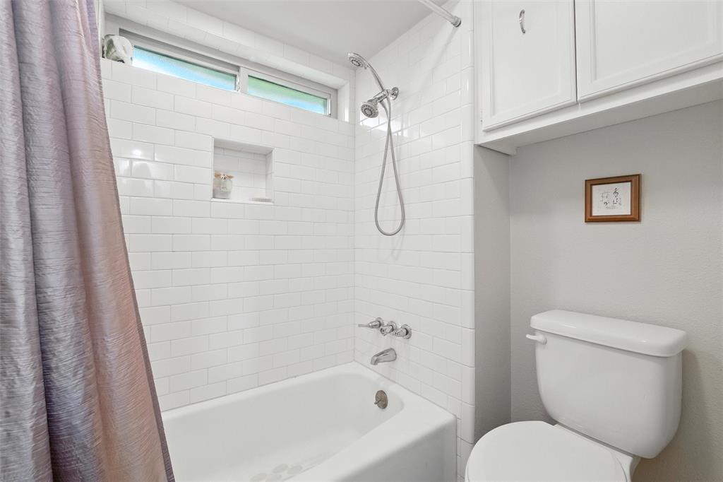 Dallas, Texas 75248, United States, 3 Bedrooms Bedrooms, ,3 BathroomsBathrooms,Residential,Pending,192897