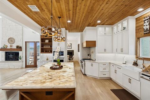 Tiny photo for 601 S Jupiter Road, Allen, TX 75002 (MLS # 21026239)