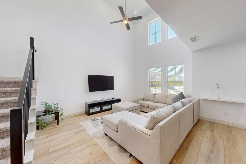 2812 Bluejack Road