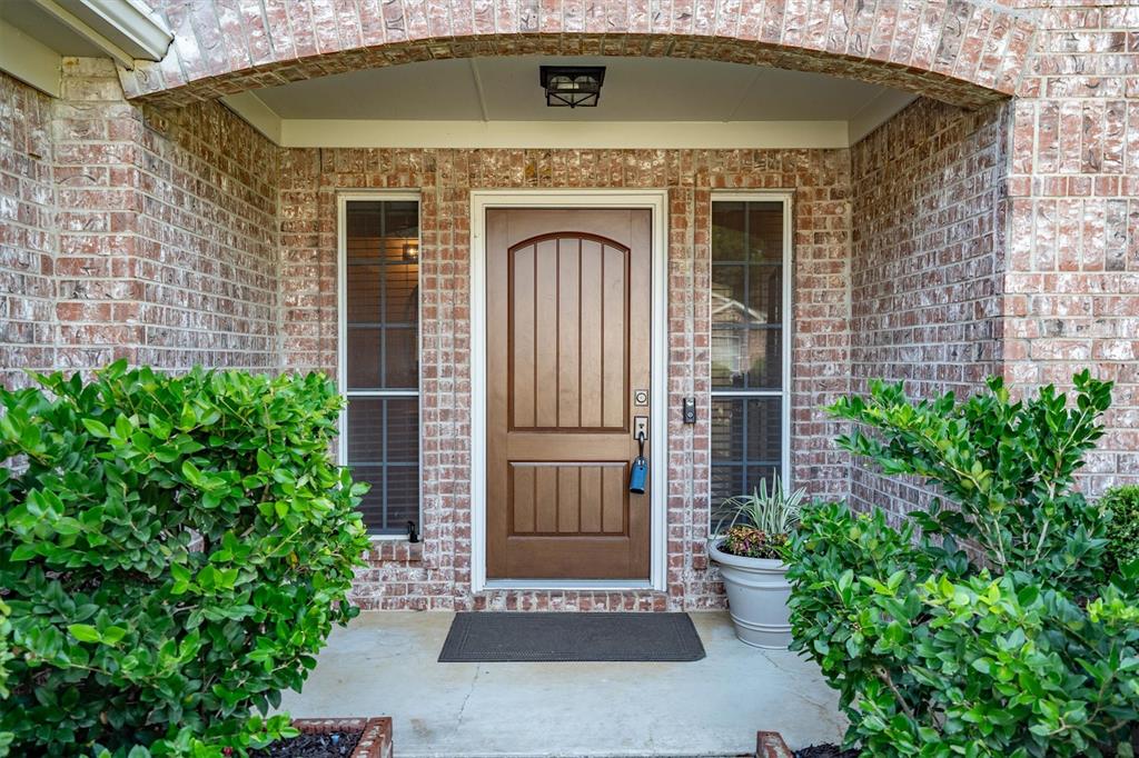 736 Thousand Oaks Drive