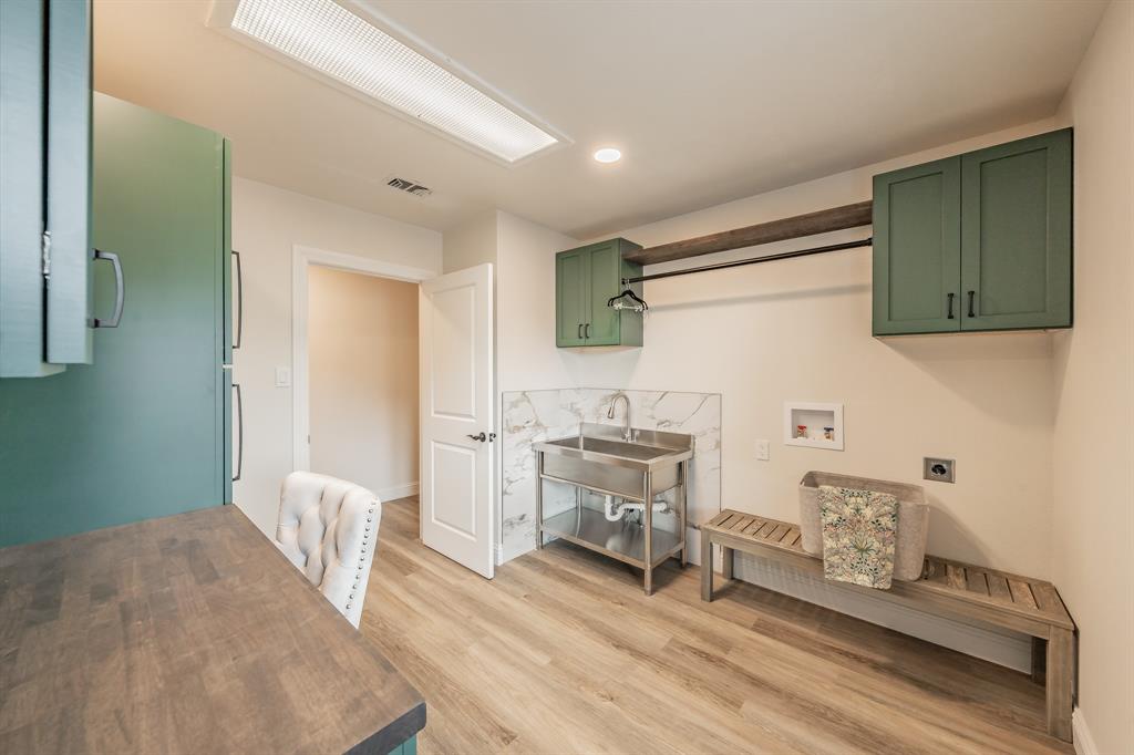 Lake Country Estates Add - Residential