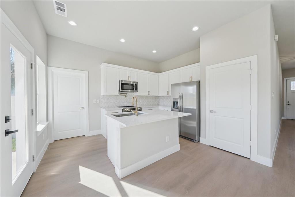 Thompson - Residential