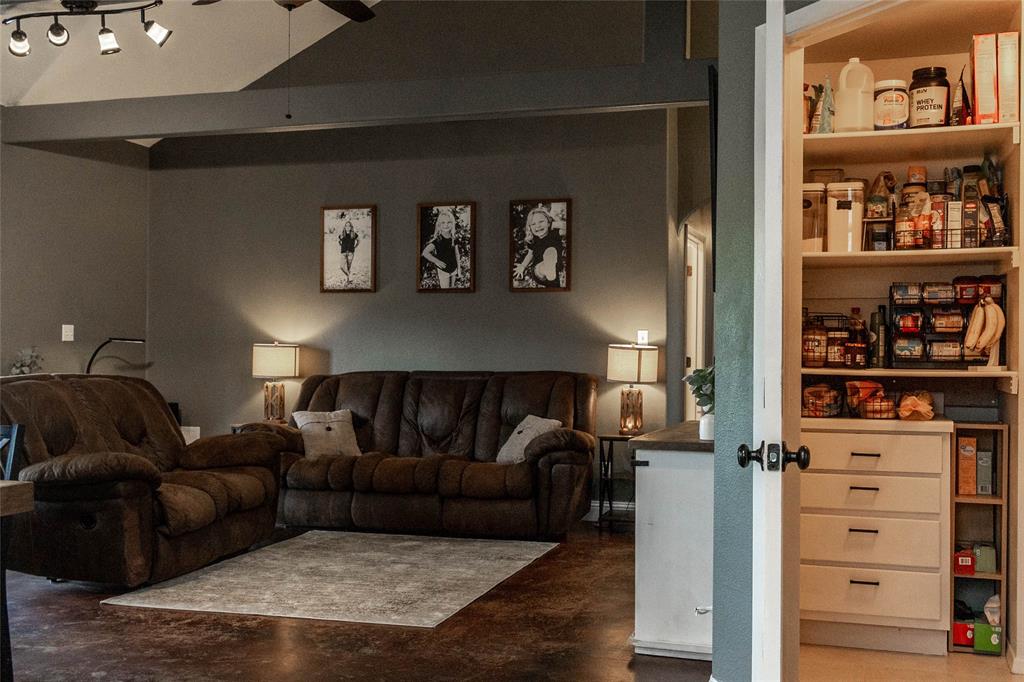 Country Club Village Add - Residential