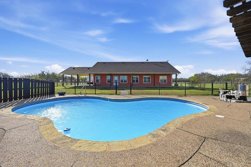 Tucked away on over an acre in the peaceful countryside of Waxahachie, this charming single-story home offers the perfect balance of privacy, space, and convenience. Featuring 3 bedrooms, 2 bathrooms, and over 2,000 square feet, the layout is open, functional, and filled with natural light.
The heart of the home flows seamlessly into a spacious living area, ideal for both everyday living and entertaining. The kitchen is designed with ample space and storage, while the split-bedroom arrangement provides comfort and privacy.
Step outside and it only gets better—a covered back patio overlooks your private fenced pool and pool house, complete with its own outdoor bathroom, creating the ultimate setup for hosting or unwinding in your own backyard retreat.
Surrounded by open land and scenic views, you’ll enjoy true country living while still being just minutes from Waxahachie and convenient access to I-35E for an easy commute into the DFW metroplex.

Recent updates, including a newer roof (2024) and HVAC (2022), add peace of mind, making this home as practical as it is inviting.
If you’ve been looking for space, privacy, and a lifestyle that feels like an escape, without sacrificing convenience—this is it.