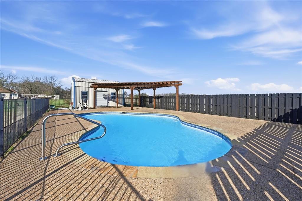 1616 Nash Howard Road