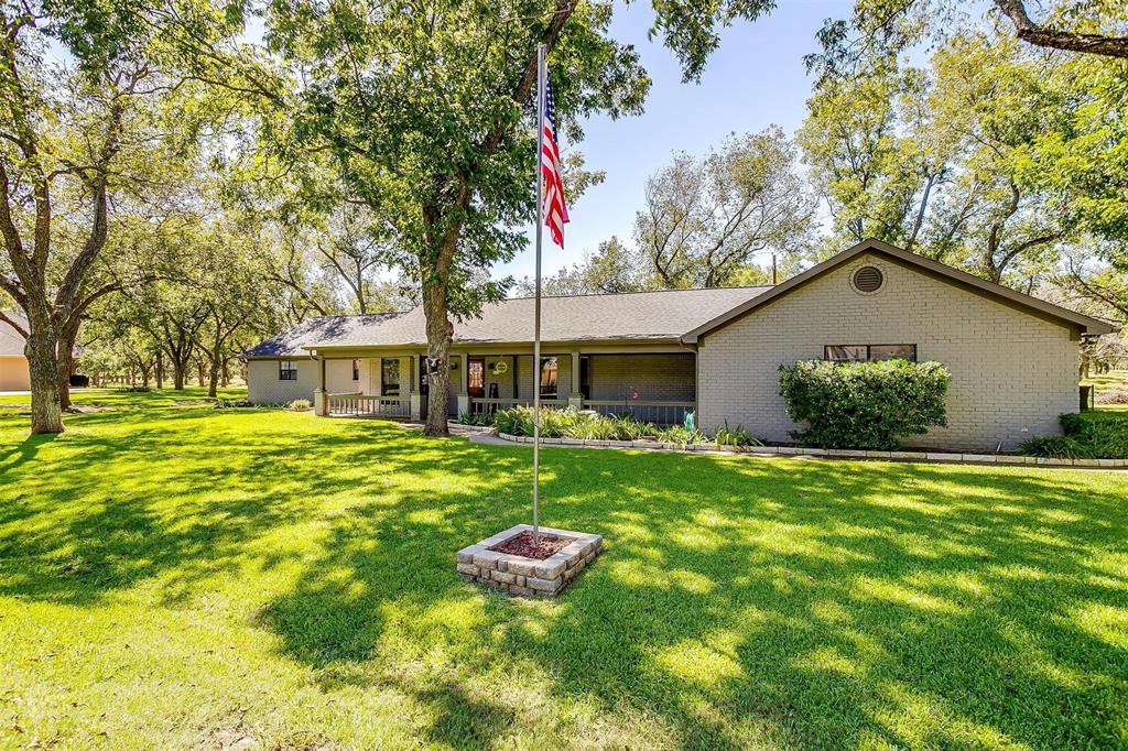 8621 Ravenswood Road