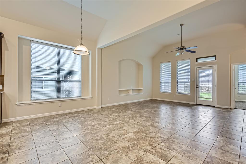 597 W Fate Main Place