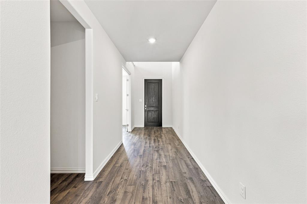 2712 Alcove Lane
