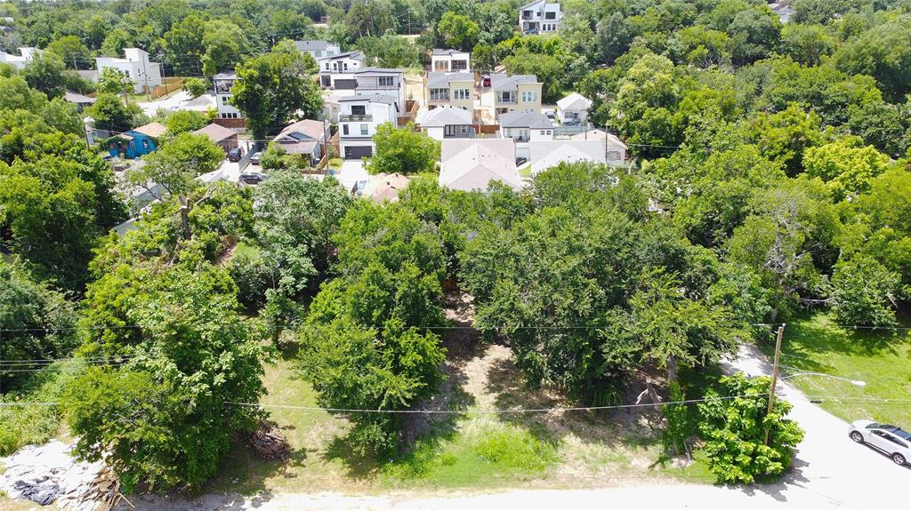 1302 Bliss Street