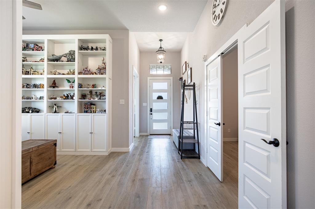 3009 Three Oaks Trail