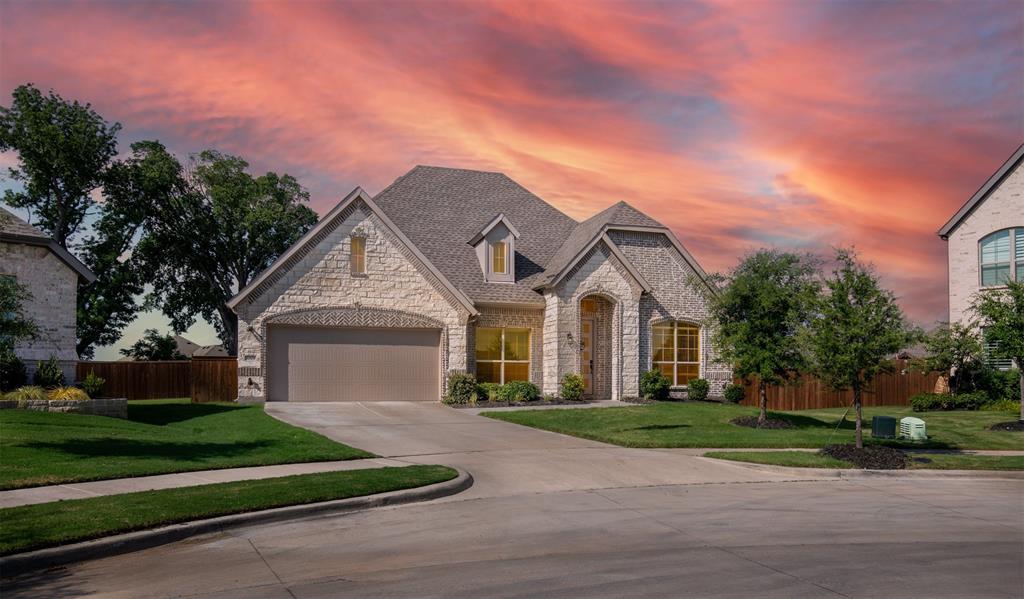 3009 Three Oaks Trail