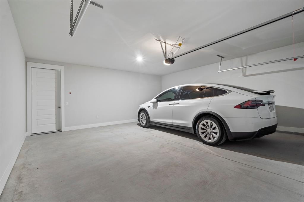 Luxe McKinney - Residential Lease