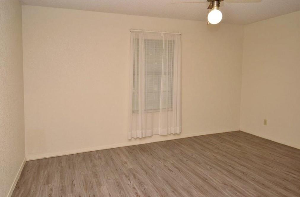 Eastwood Islands - Residential Lease