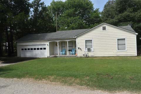 Photo of 1015 Winkler Street, Ennis, TX 75119 (MLS # 21334238)