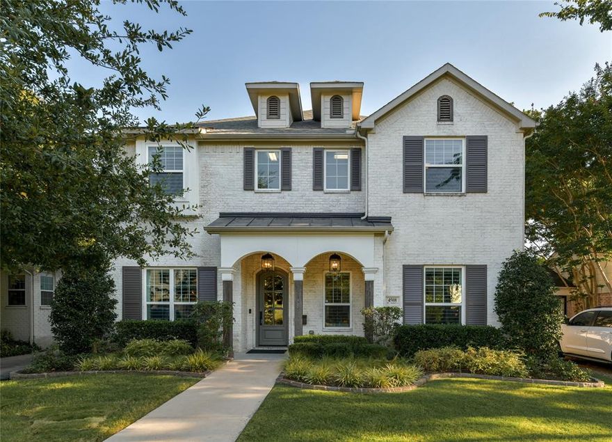 Don't miss this magazine design-worthy transitional showplace in the heart of Briarwood. Showcasing ultra-chic interiors with premium finishes & state-of-the-art amenities, the glamorous open floor plan features 10-ft ceilings downstairs, handsome hardwoods, stunning lighting fixtures from Visual Comfort, Kelly Wearstler & Jonathan Adler, exquisite wall coverings & drapery from Schumacher, Philip Jeffries, Kelly Wearstler & more. From the stainless appliances in the chef’s granite & quartz island kitchen open to the breakfast area & stylish great room to the show-stopping dining room, this home has a wealth of amenities to offer. The upstairs primary suite is a dream with its 14-ft. cathedral ceiling & spa-like marble & limestone bath with huge walk-in closet. Indulge yourself in the gorgeous downstairs guest suite plus spacious upstairs den. Outside, effortless entertaining awaits with its covered patio boasting kitchen facilities & overlooks a huge landscaped backyard & 2-car garage.