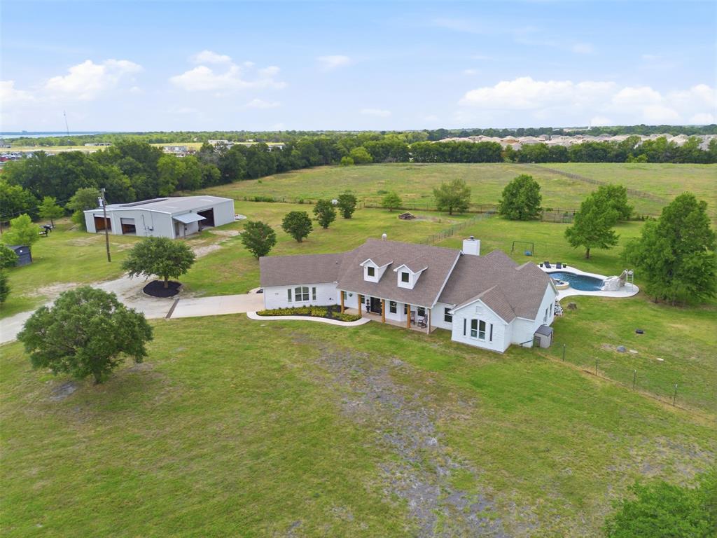 9390 Lakeridge Drive