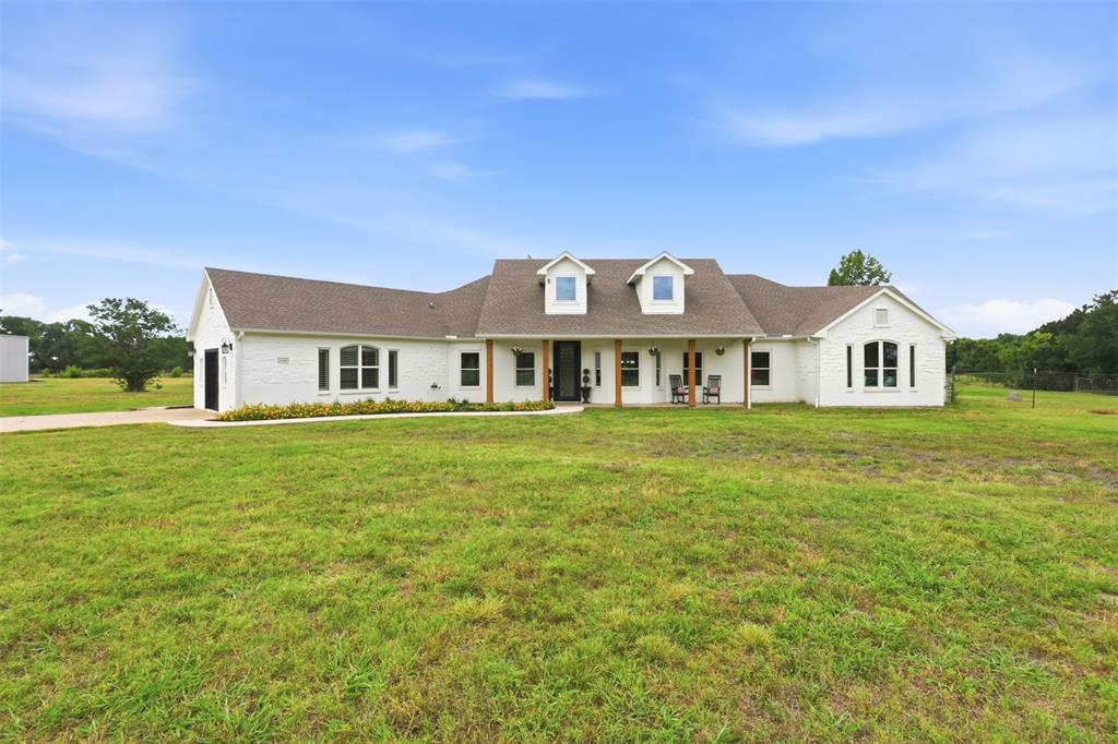 9390 Lakeridge Drive