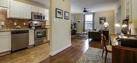 Photo of 407 S Windomere Avenue #A, Dallas, TX 75208 (MLS # 21165995)