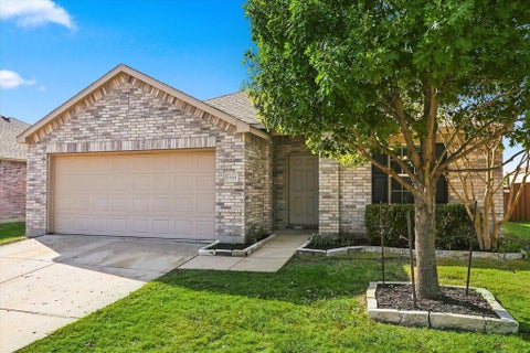 Photo of 1304 Rivers Creek Lane, Little Elm, TX 75068 (MLS # 21421066)