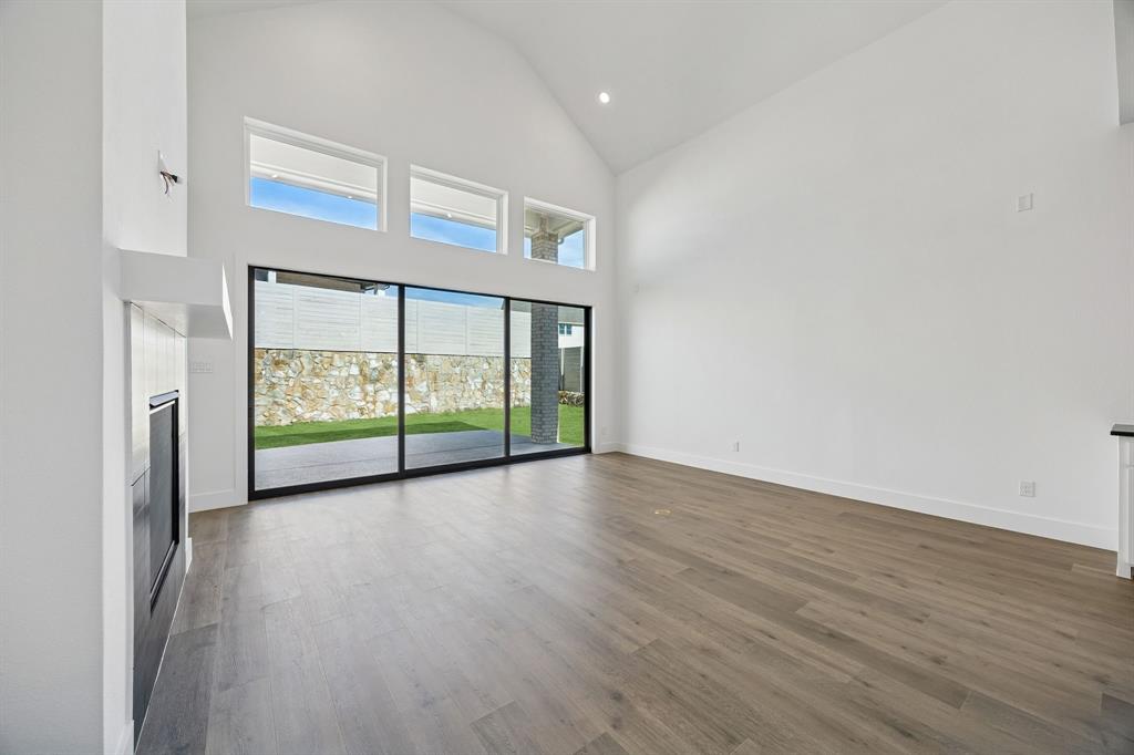 Painted Tree Lakeside South 50s - Residential