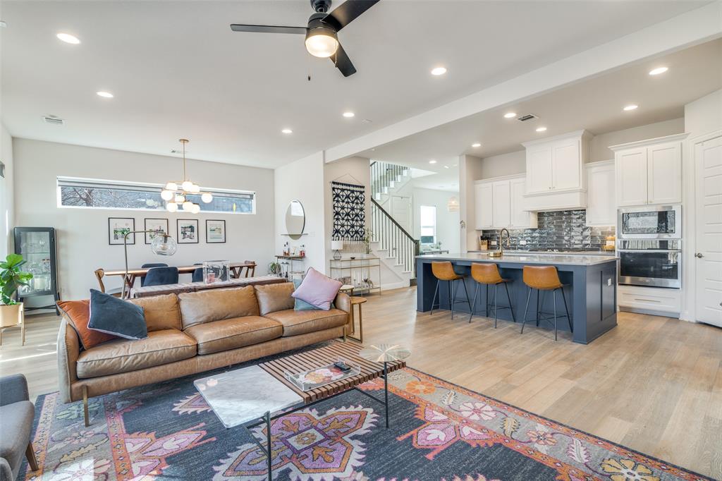 400 Shoreline Street