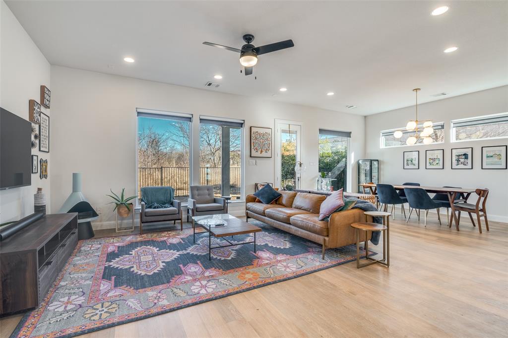 400 Shoreline Street